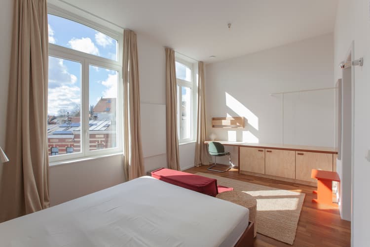 Gallery Image 4 Gallery Image 4