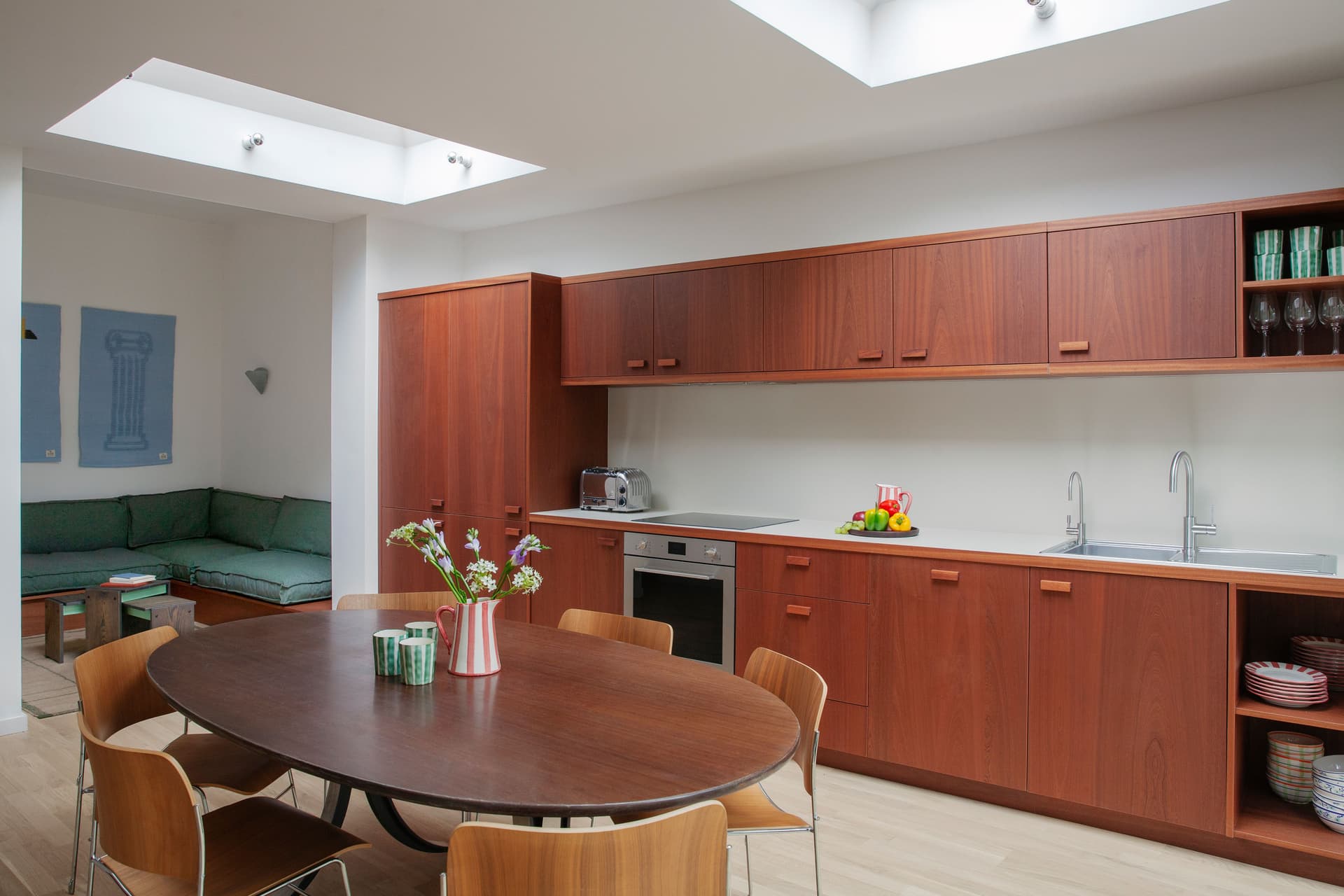 Default Alt Text Default Alt Text