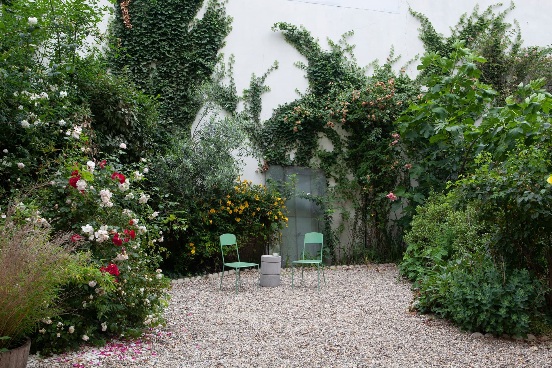 Moving to Brussels: administrative steps, stress-free Blog Detail Bottom 1